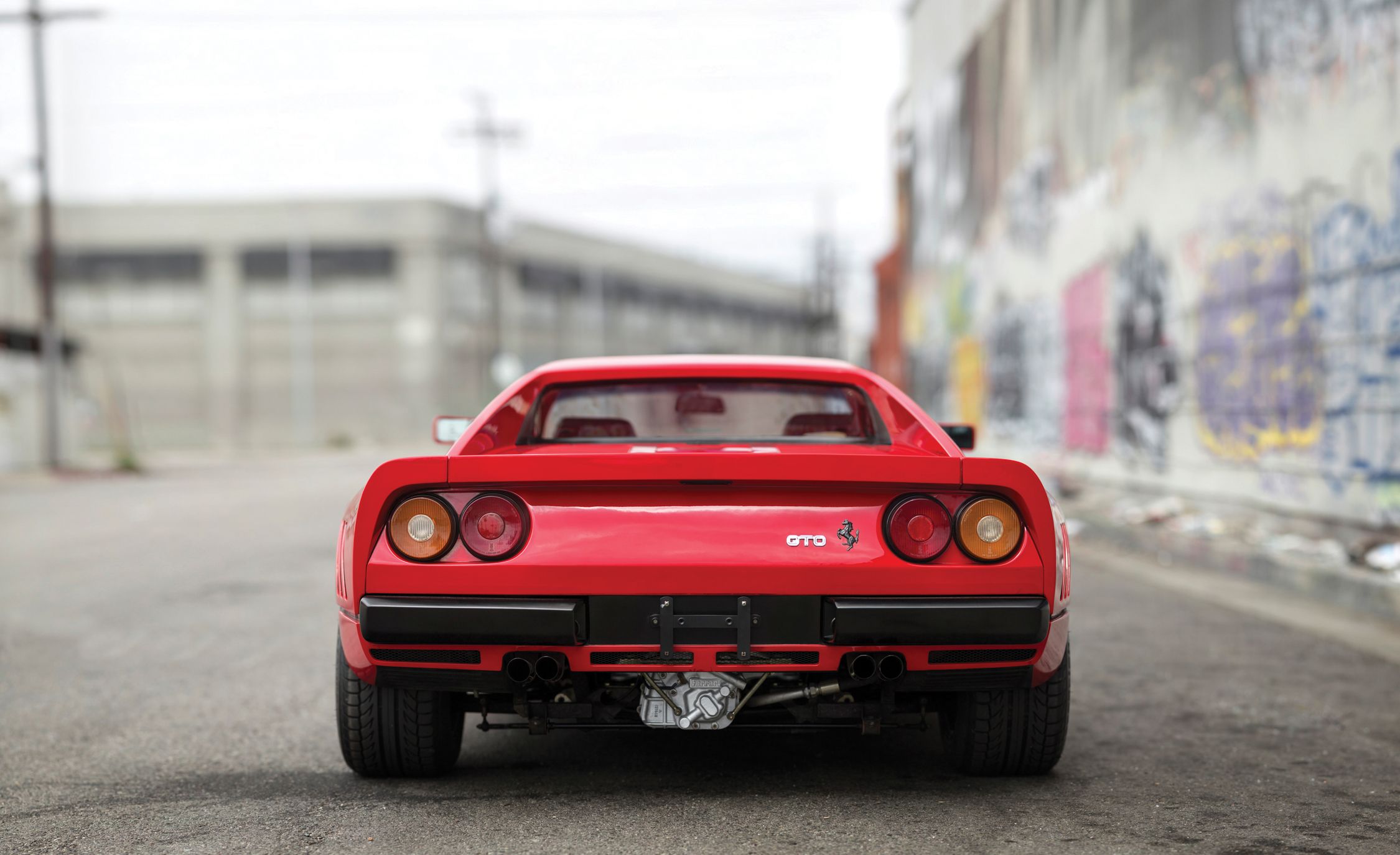 Pirelli Adds a Tire for the Ferrari 288GTO to Its Classic Collection