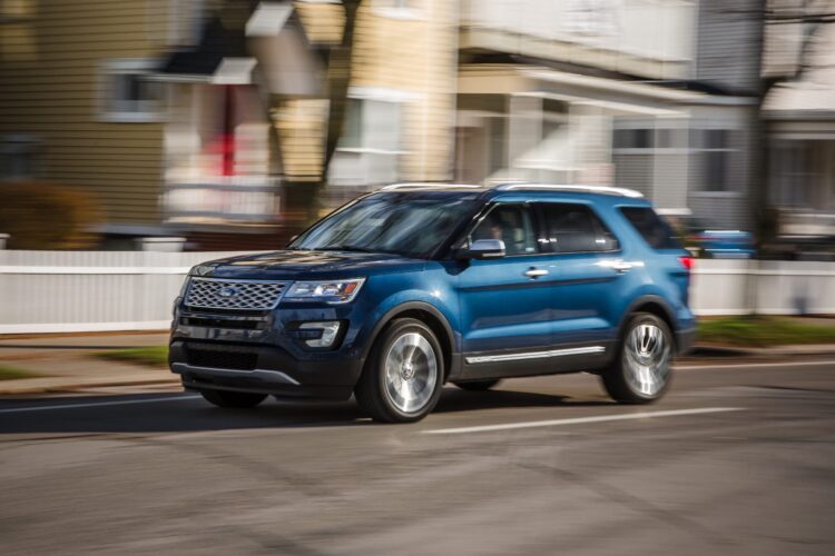 Ford Recalls Nearly 413,000 Older Explorers for Faulty Rear Suspension