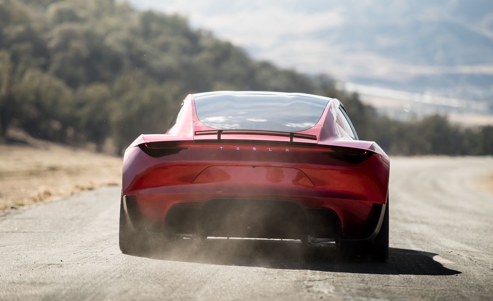 Tesla Roadster Can Hit 60 MPH under 1 Second, Coming Next Year, Claims Musk