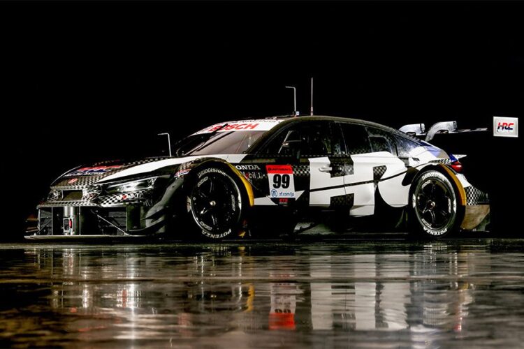 Honda Reveals Menacing Civic Type R-GT for GT500 Series in Japan