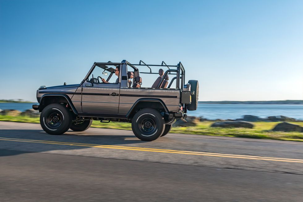 View Photos of the 1991 Mercedes-Benz 250GD
