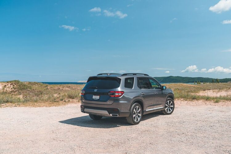 View Photos of the 2023 Honda Pilot Elite AWD