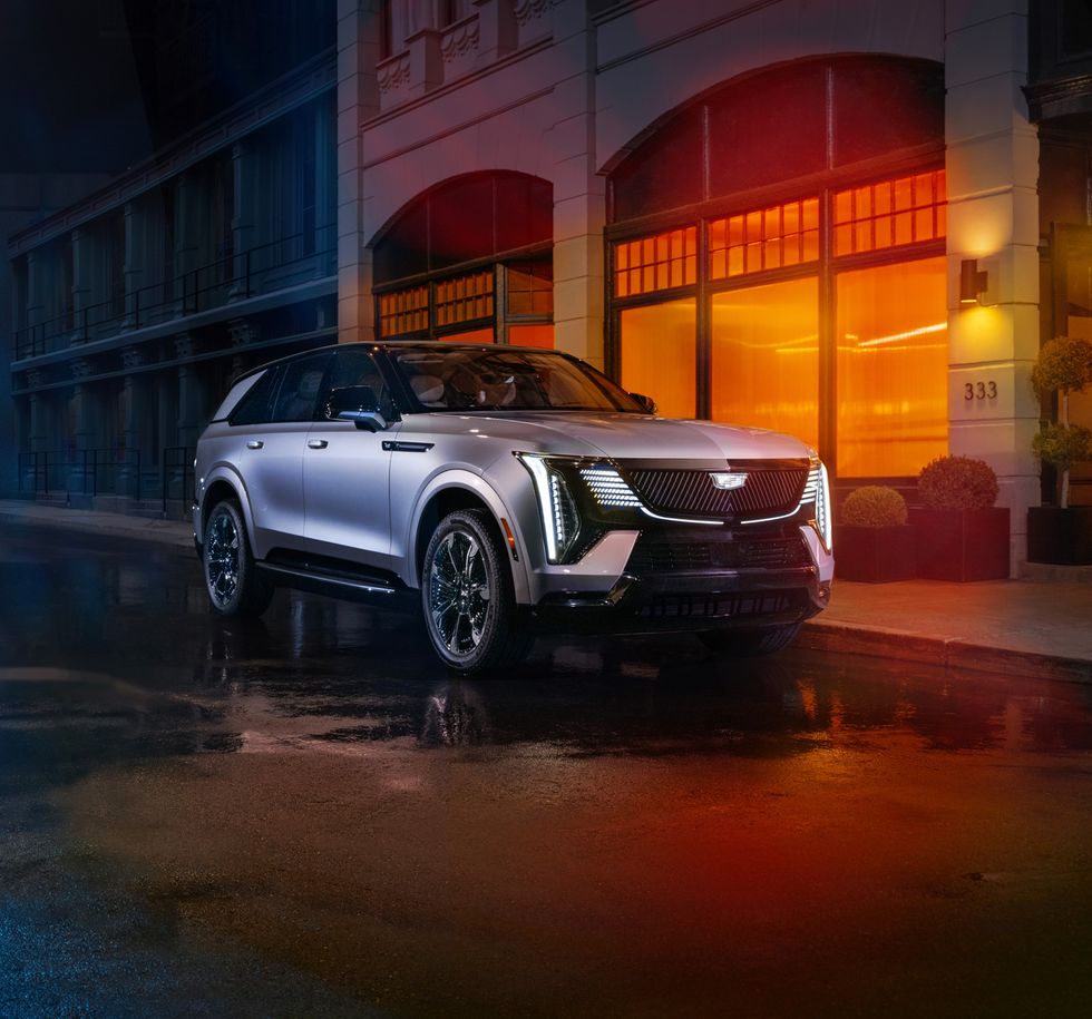 2025 Cadillac Escalade IQ Is Electric Extravagance Writ Large