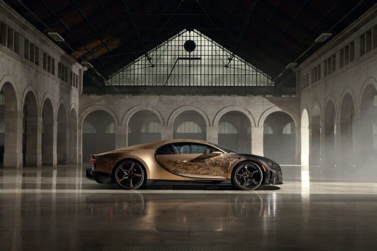 View Photos of the Bugatti Chiron Super Sport Golden Era
