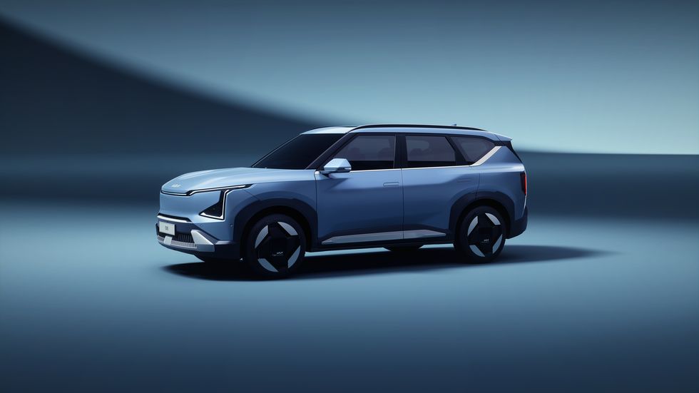 Kia EV5 Production Model Revealed with a Cool-Looking Interior