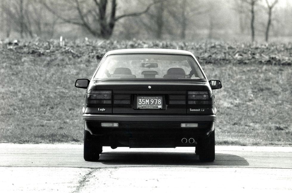 View Photos of the 1989 Eagle Summit LX