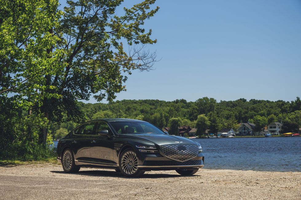 2024 Genesis Electrified G80