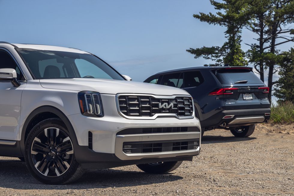 Comparison Test: 2023 Kia Telluride vs. 2024 Toyota Grand Highlander