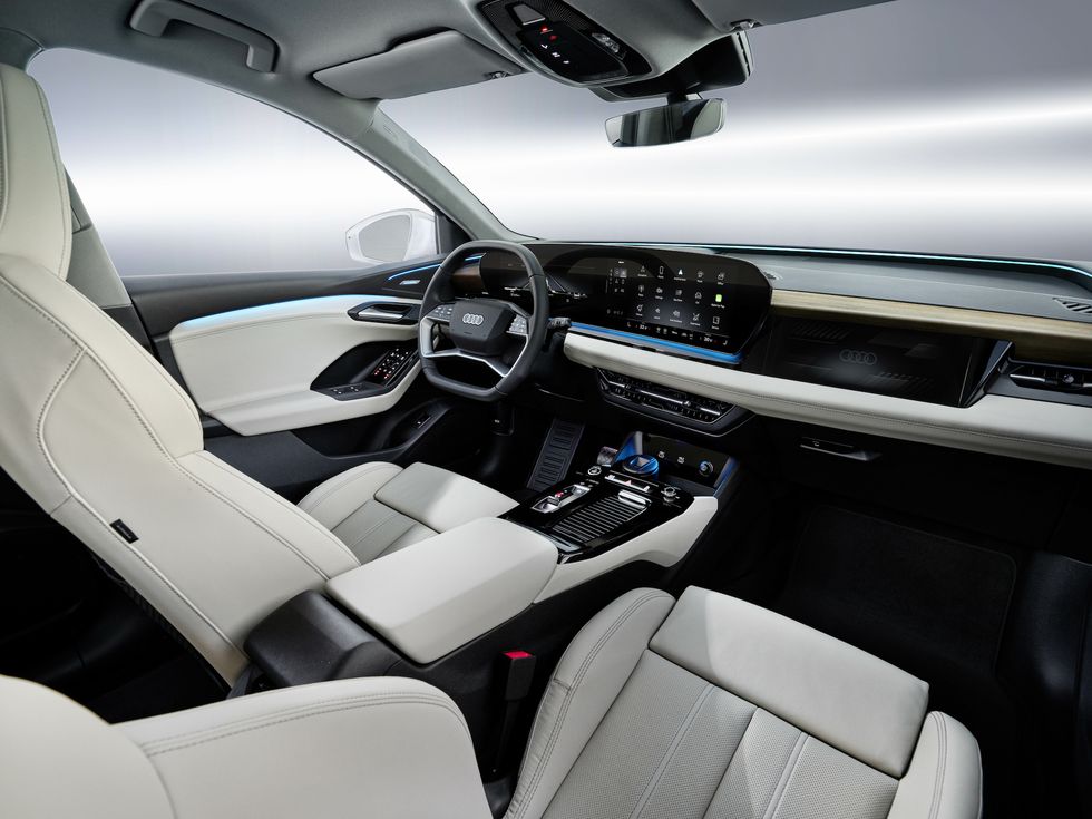 2025 Audi Q6 e-tron Has a Dash Dedicated to Displays, Augmented-Reality HUD