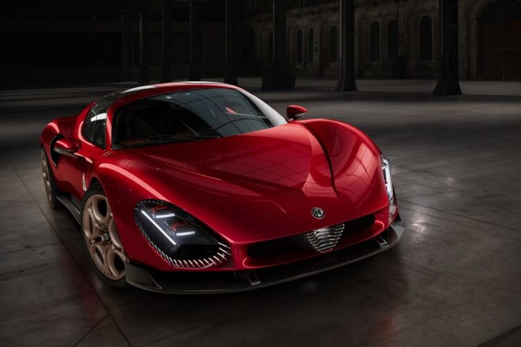 2025 Alfa Romeo 33 Stradale