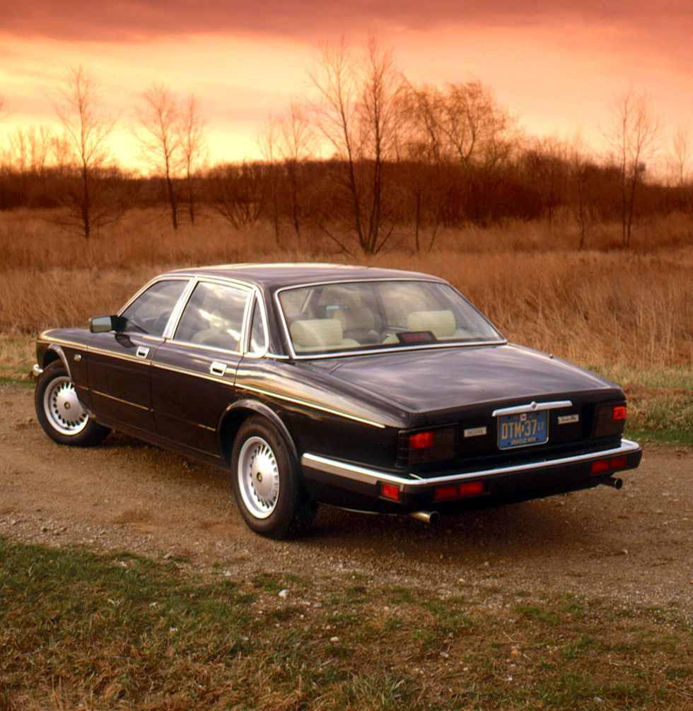 1989 Jaguar Vanden Plas Adheres to Tradition