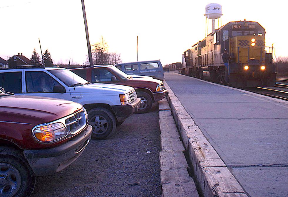 View Photos of the 1995 SUV Comparison Test