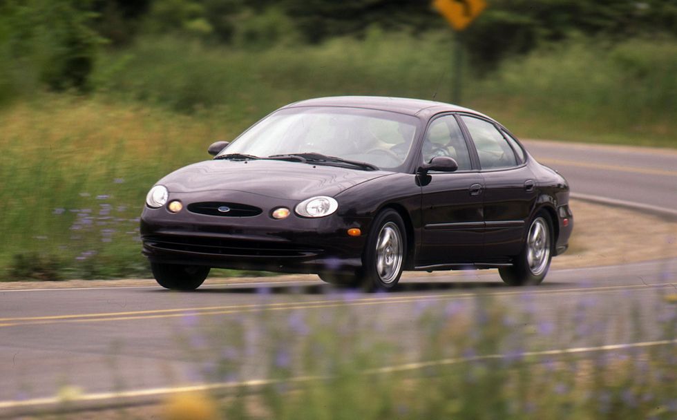 View Photos of the 1996 Ford Taurus SHO