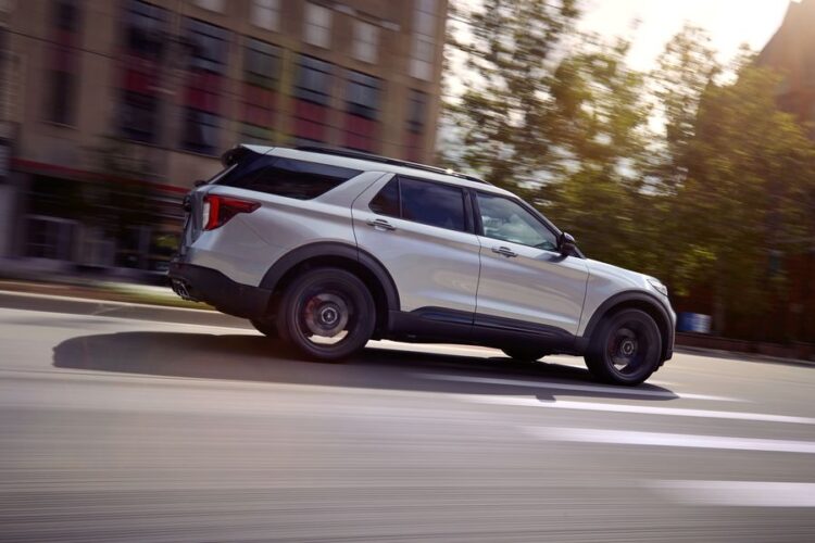 2020–2022 Ford Explorer Recalled Because It Could Roll Away