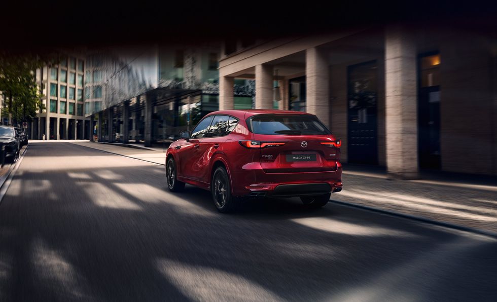 2025 Mazda CX-70 Mid-Size SUV Will Debut January 30