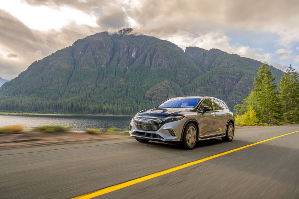 2024 Mercedes-Maybach EQS SUV Is the Plutocrat’s EV
