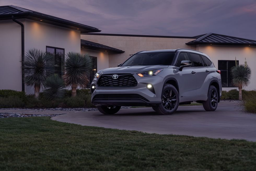 2024 Toyota Highlander Base Price Jumps by $2500, Nightshade Added