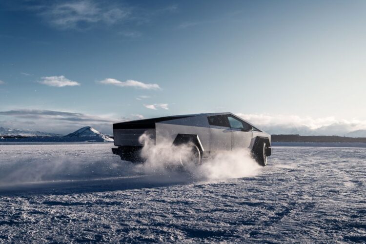 2024 Tesla Cybertruck Won’t Offer the Promised $40,000 Single-Motor Setup