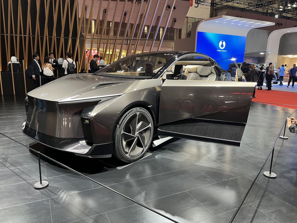 View Photos of the Lexus LZ-FL Concept