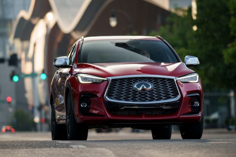 View Photos of the 2024 Infiniti QX55