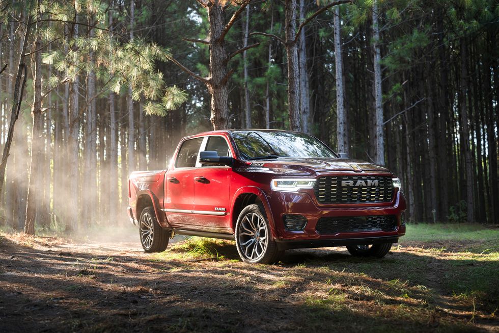 2025 Ram 1500 Drops Hemi V-8s, Swaps In Hurricane Turbo Sixes