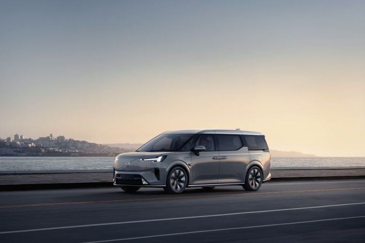 Volvo EM90 Is a RWD Electric Minivan with a First-Class Cabin