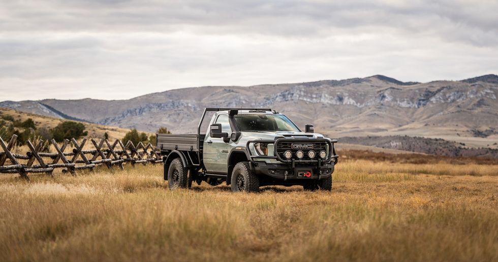 View Photos of the 2024 GMC Sierra 2500HD AEV Grande Concept