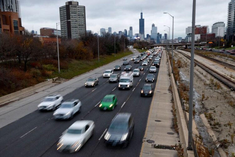 Thanksgiving Gas Prices at Three-Year Low Just When Drivers Are Out in Force