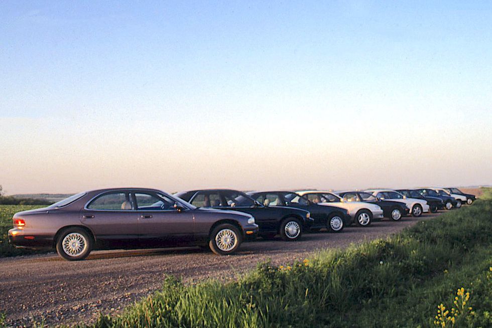 View Photos of the 1992 $30K Mid-Size Sedan Comparison Test