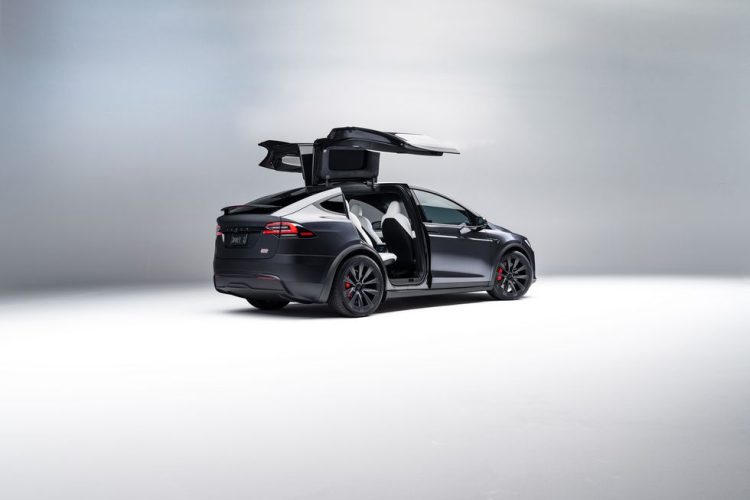 View Photos of the 2020 Tesla Model X