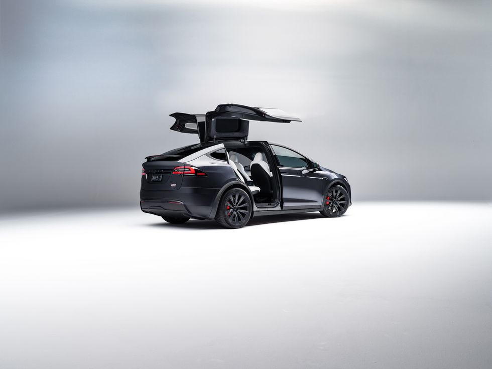 View Photos of the 2020 Tesla Model X