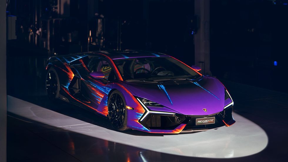 ‘Opera Unica’ Lamborghini Revuelto Spent 435 Hours in the Paint Booth