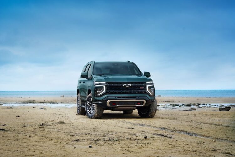 2025 Chevy Tahoe and Suburban Get Snazzier Interiors, Mightier Diesels
