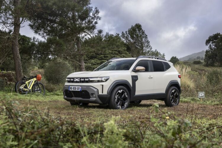 2024 Dacia Duster Is a Cheap but Stylish Off-Road SUV
