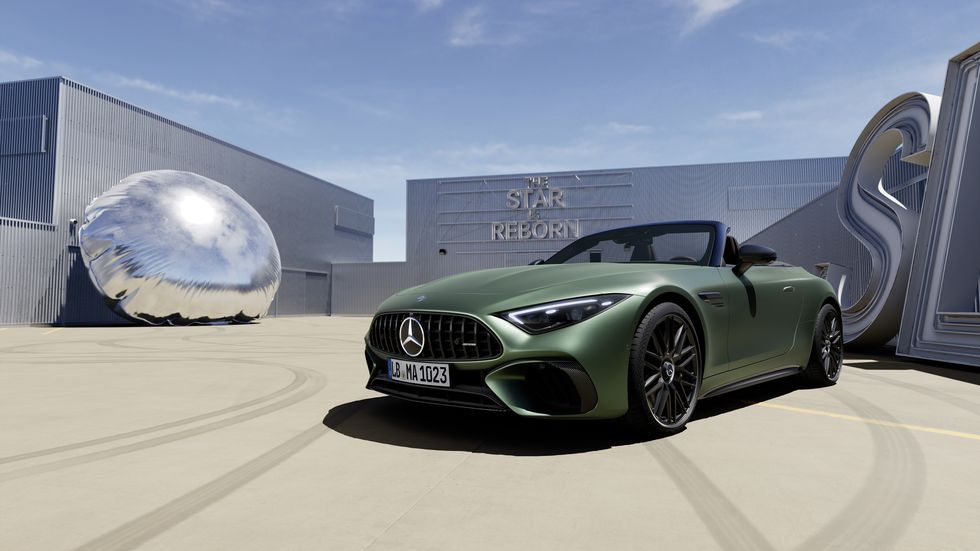 Mercedes-AMG Reveals SL63 Hybrid with 1047 Pound-Feet of Torque
