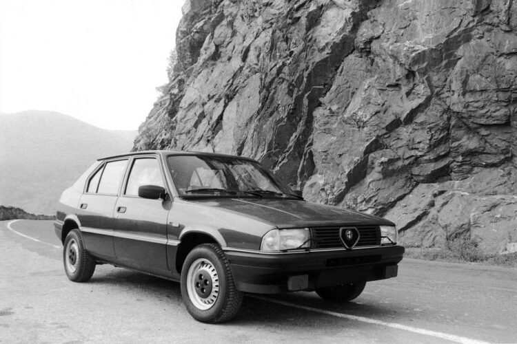 View Photos of the 1985 Alfa Romeo 33 1.5 4×4