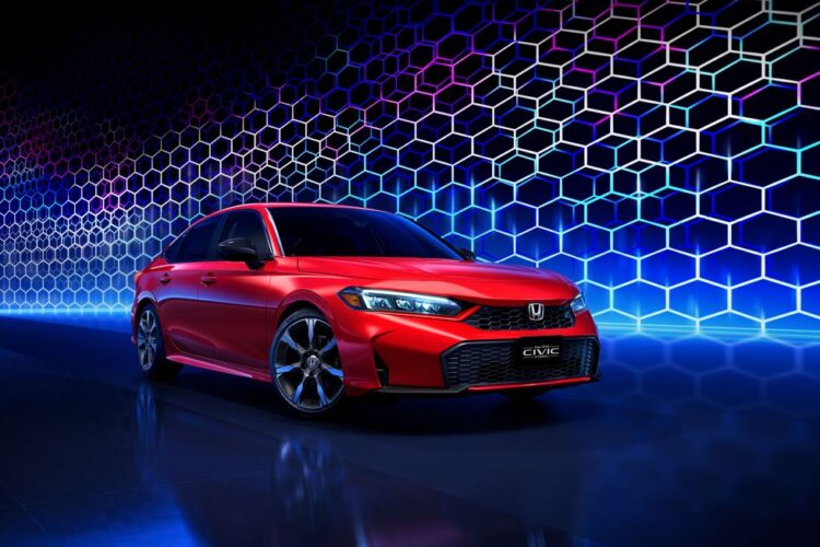 2025 Honda Civic Revealed in Hybrid Form with Cool New Wheels