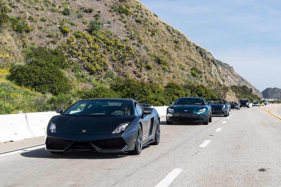 View Photos of the 2022 Women’s Supercar Drive