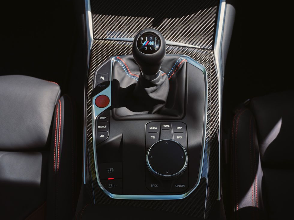 View Photos of the 2025 BMW M2