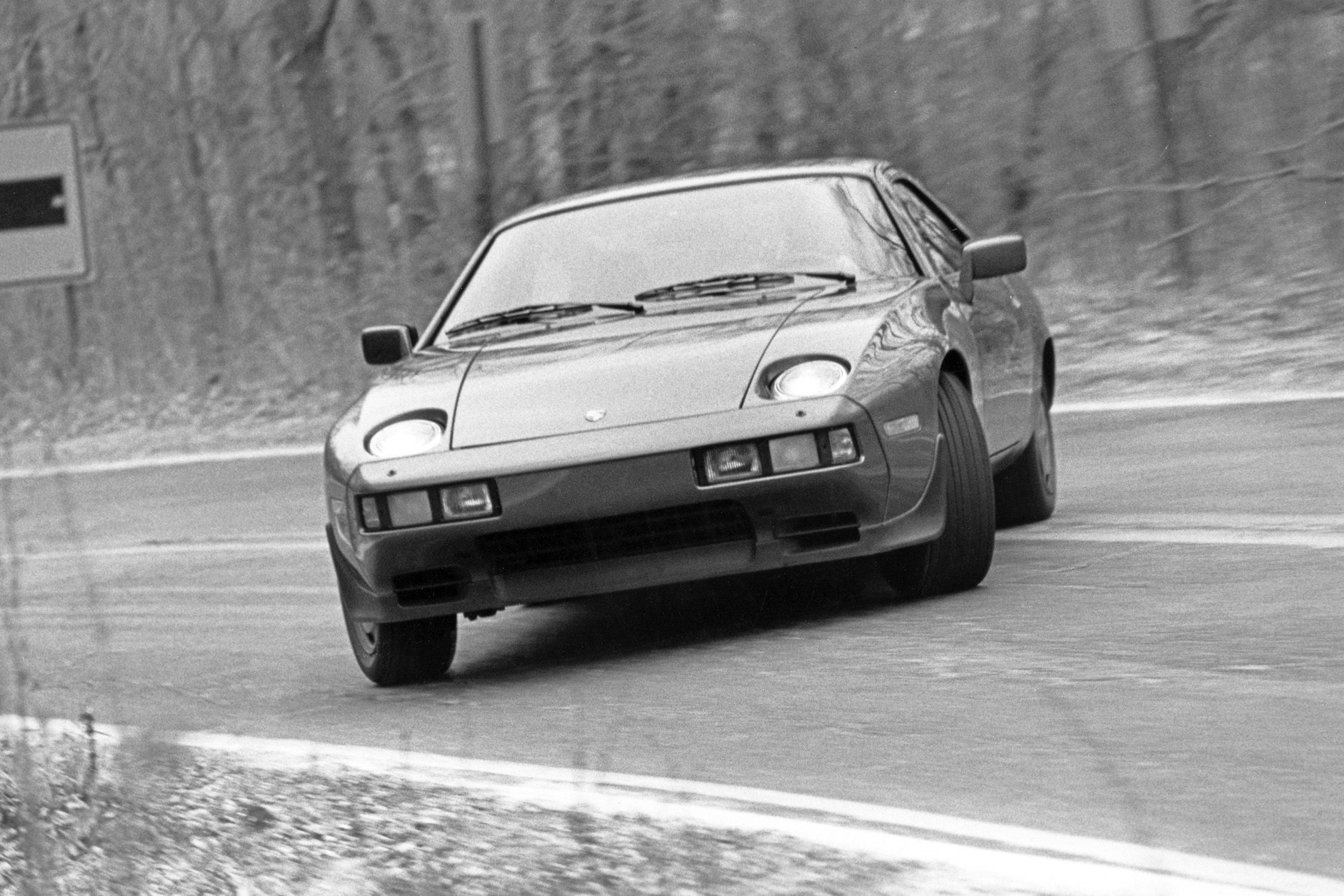 1983 Porsche 928S Feels Like Home
