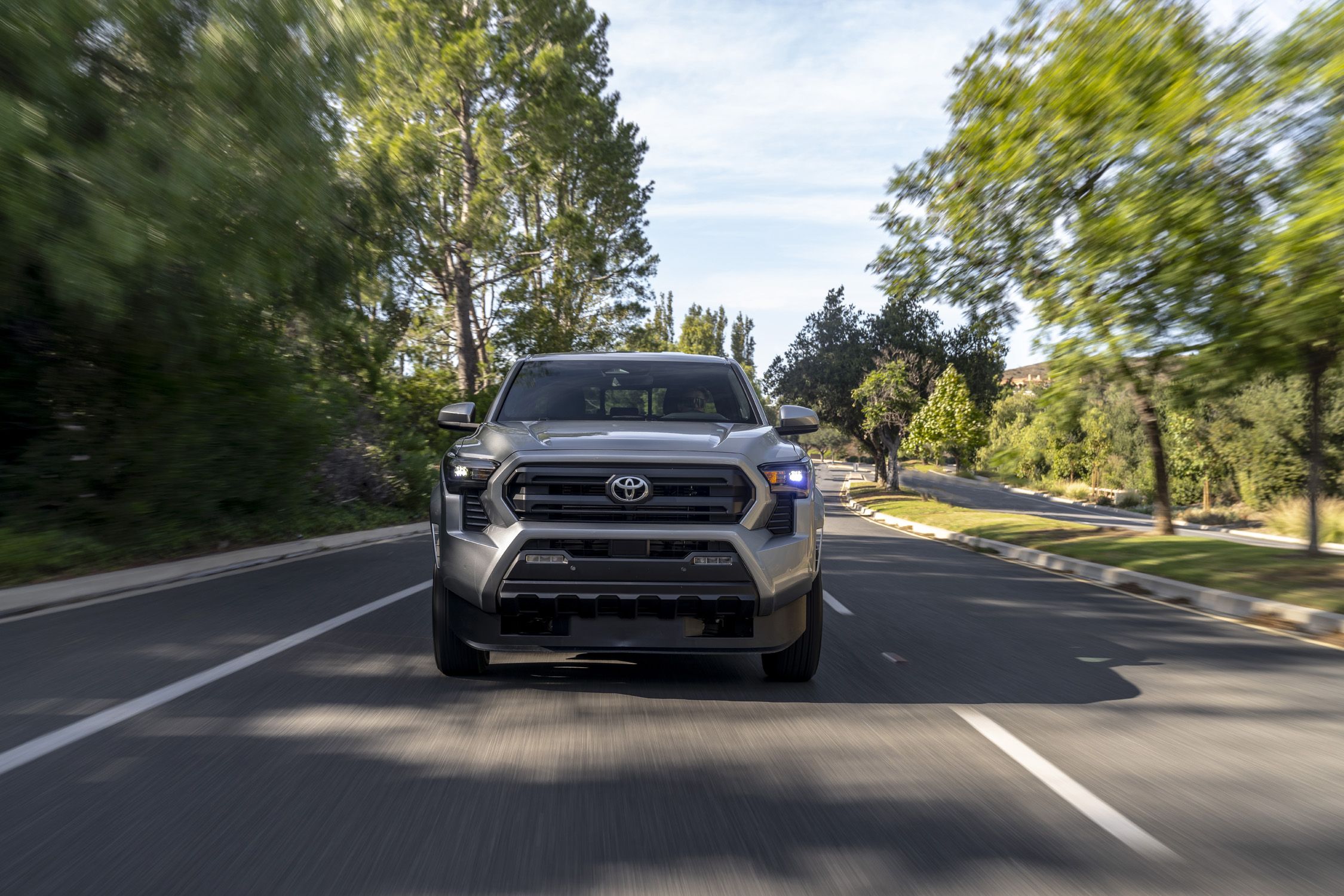 Some 2024 Toyota Tacoma Owners Are Reporting Transmission Failures