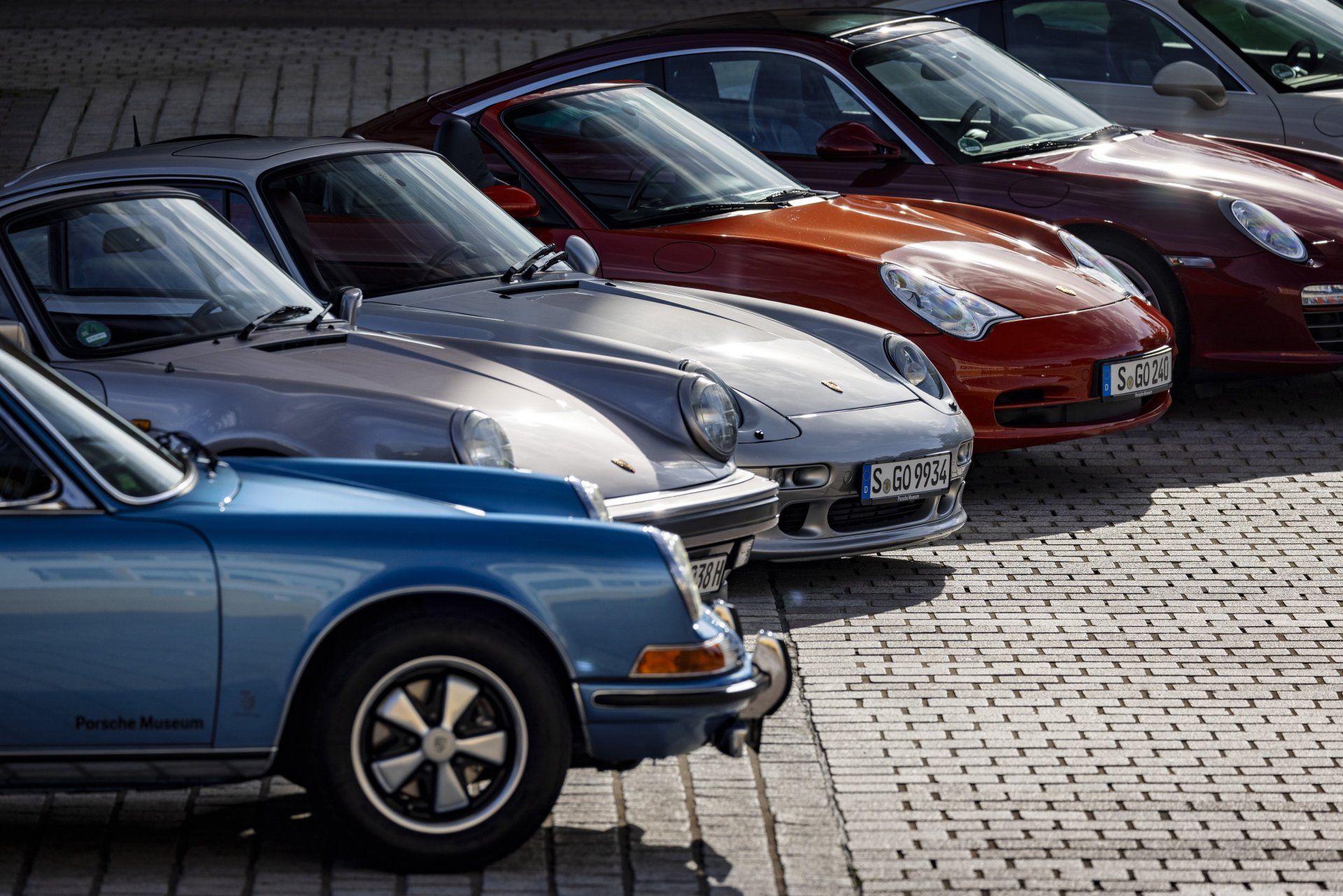 A Time Travel through Porsche 911 History