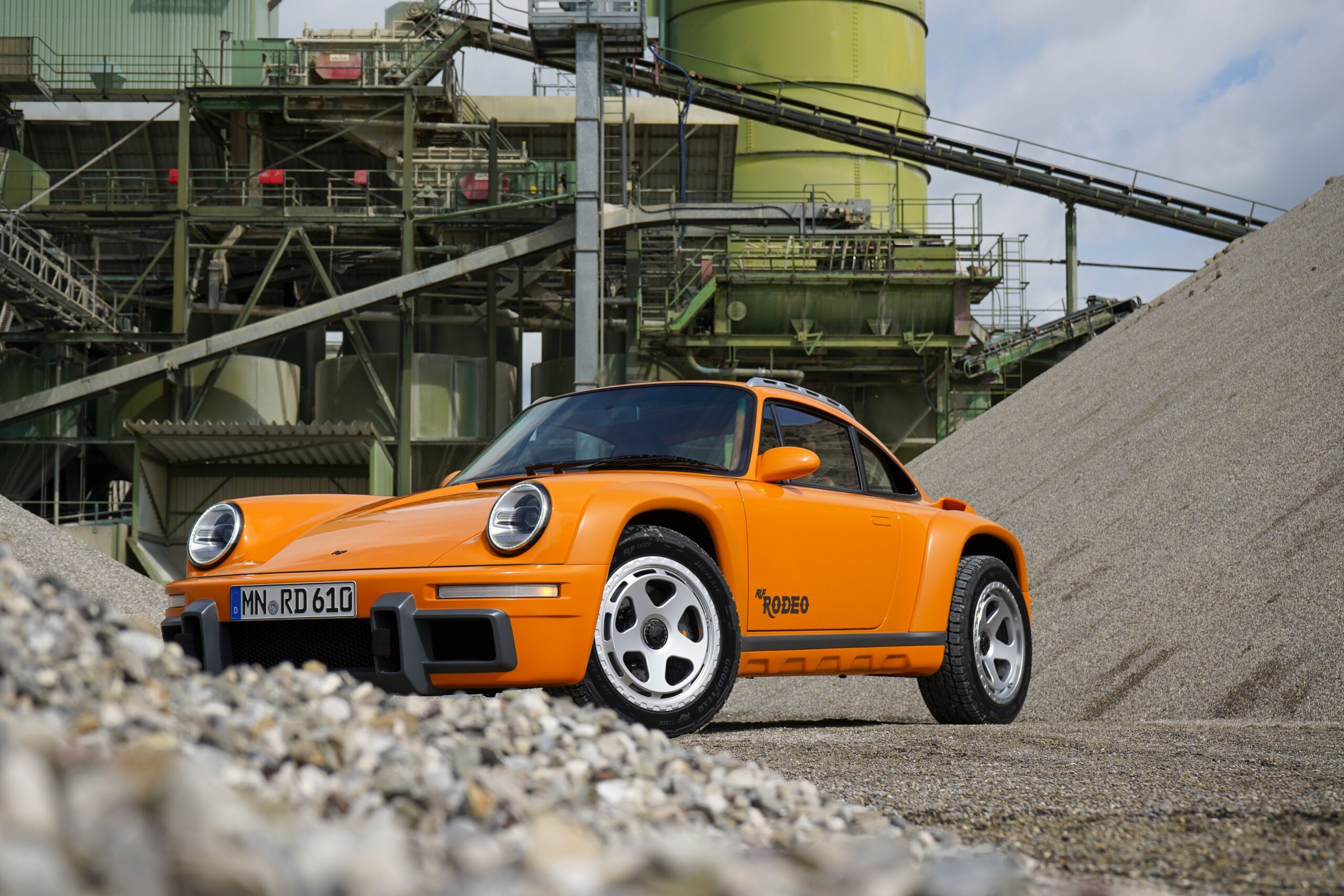 View Photos of the 2025 Ruf Rodeo