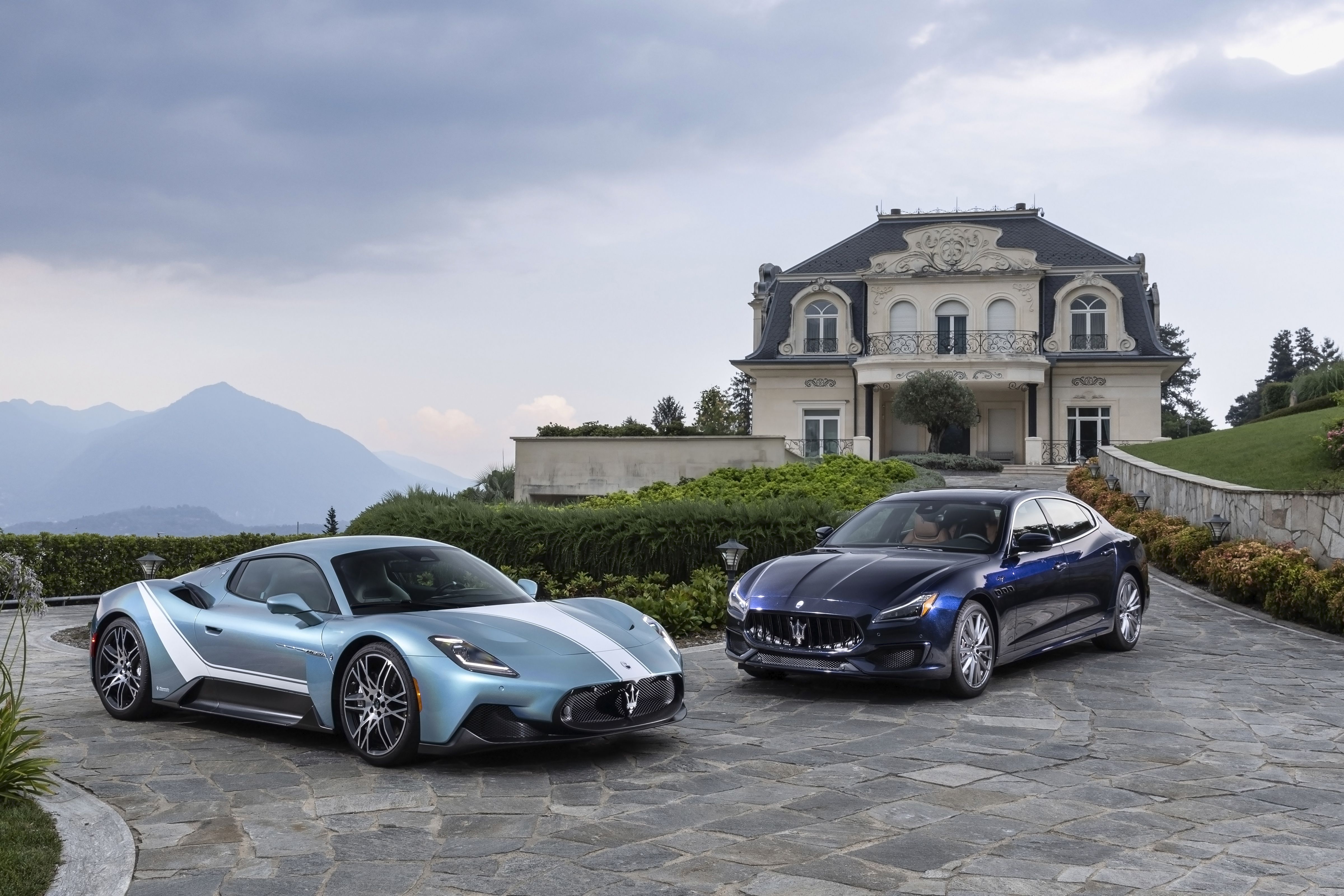 Maserati Reveals Last V-8 Quattroporte and Aqua MC20 One-Offs