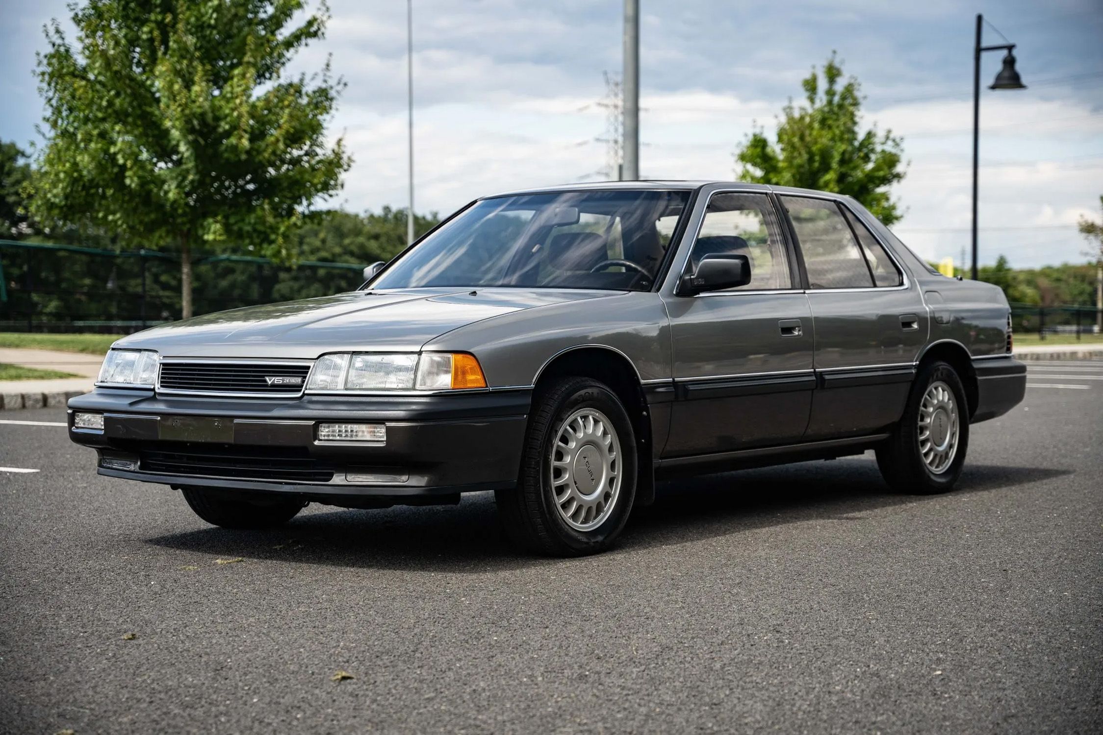 1987 Acura Legend Is Today’s Bring a Trailer Auction Pick