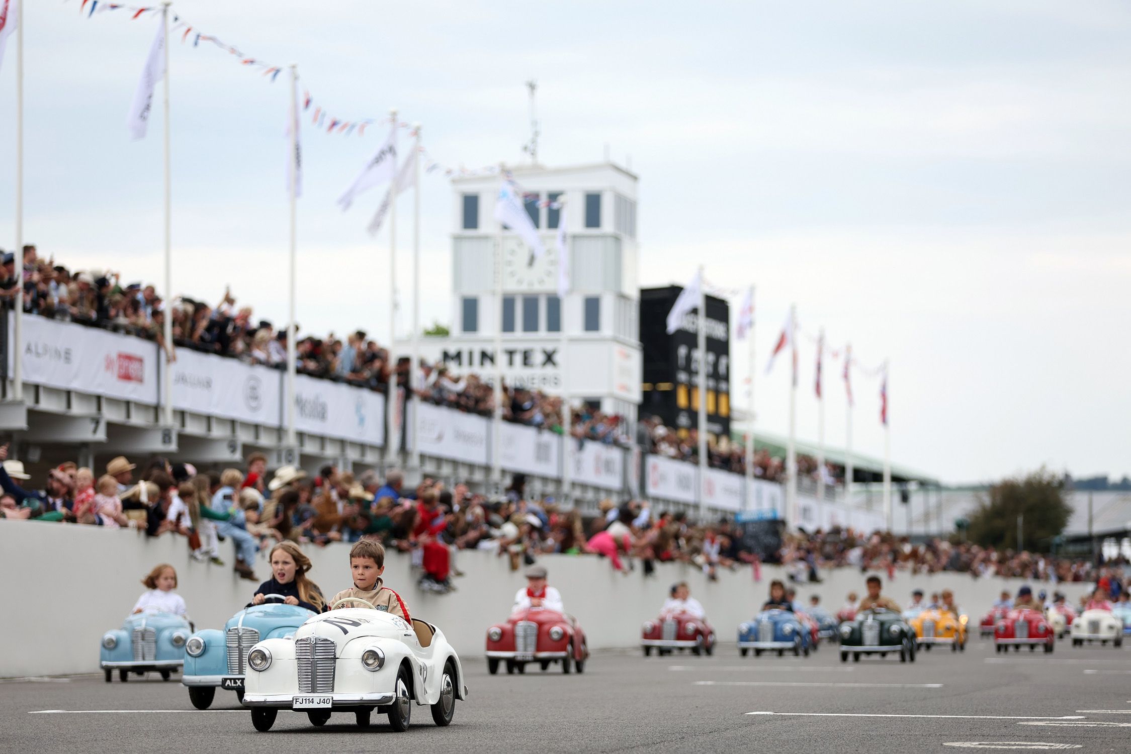 Photos of the 2024 Goodwood Revival Race