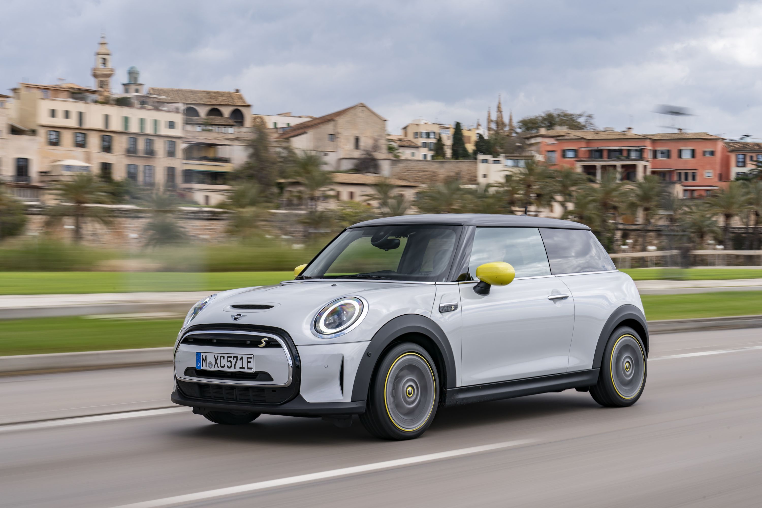 BMW Recalls 12,535 Electric Mini Coopers Due to Faulty Batteries