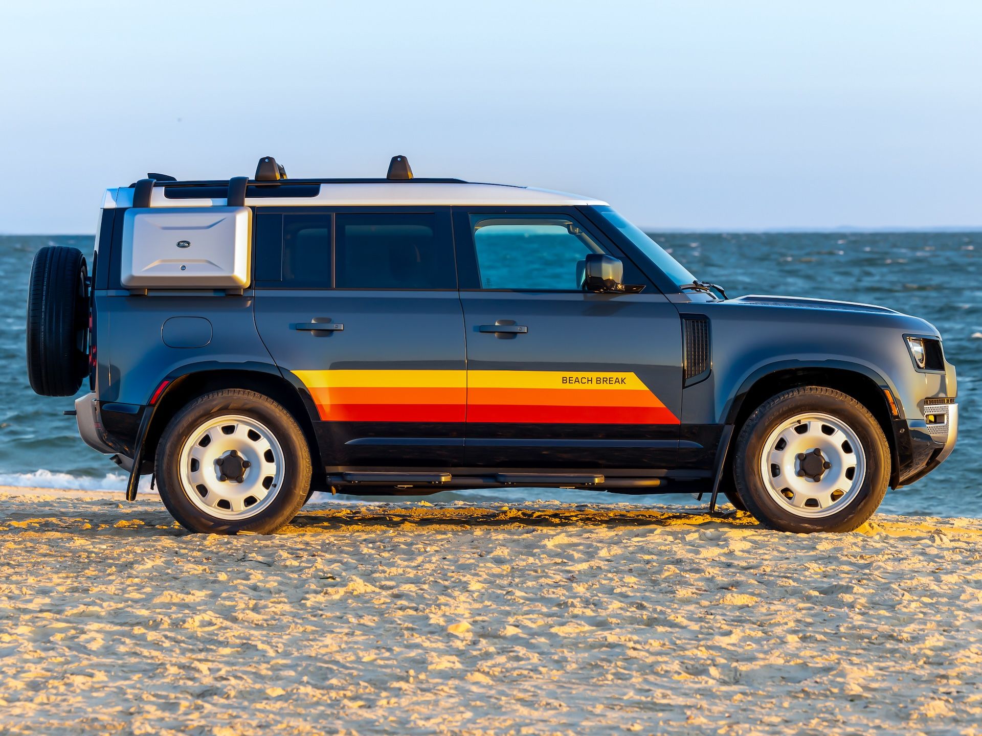 2025 Land Rover Defender Beach Break Edition Is a ‘Baywatch’ Fan’s Dream