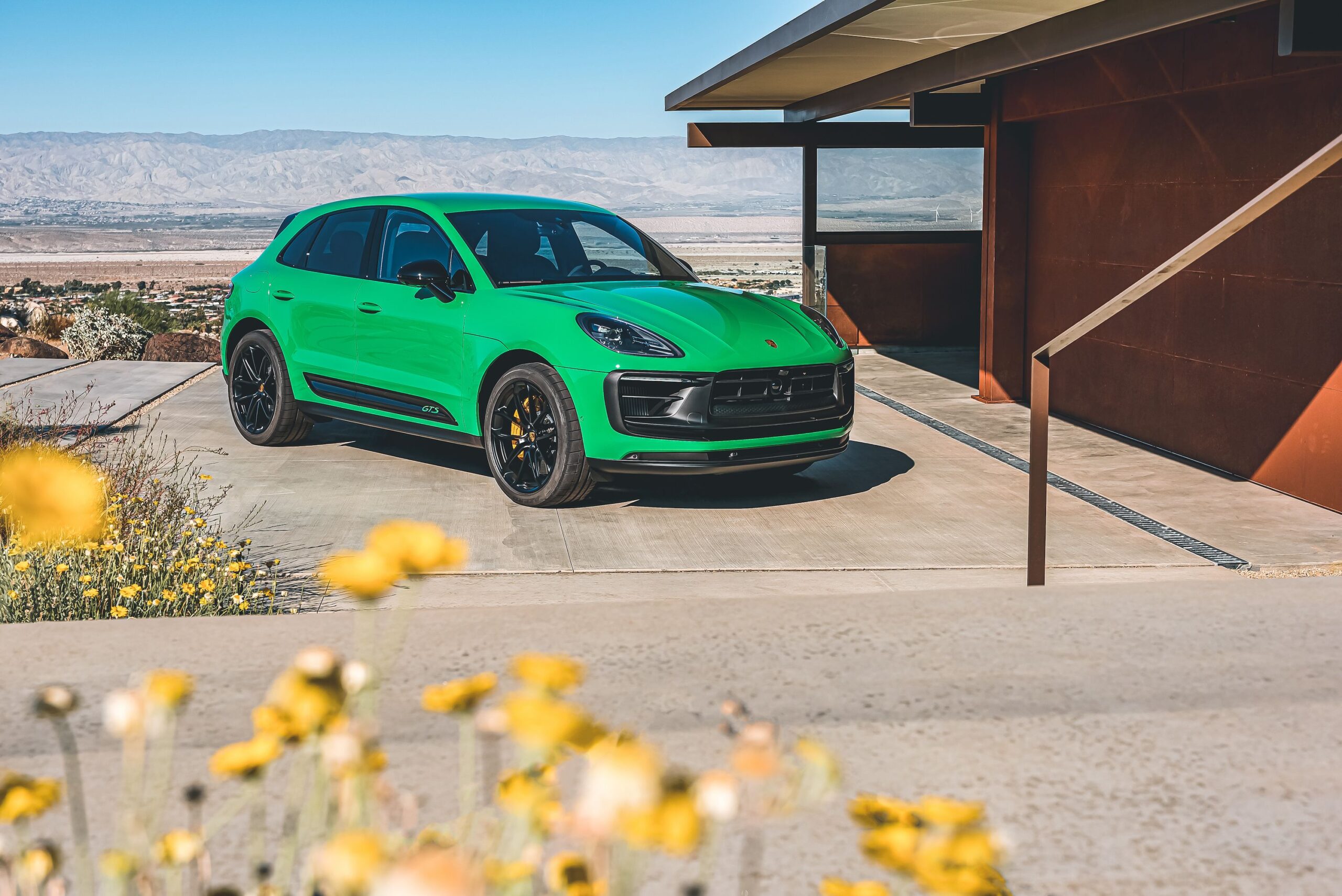 2025 Porsche Macan GTS