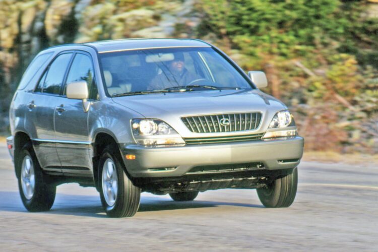 View Photos of the 1998 Lexus RX300